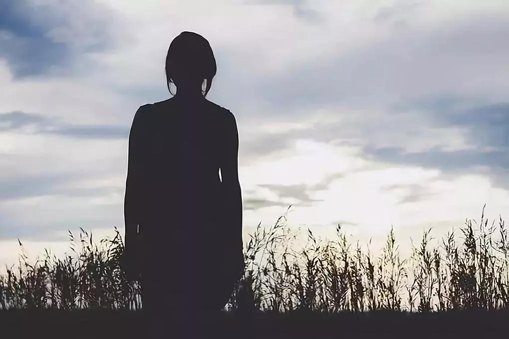 10000元卖卵子致终身不孕，卖卵的中国女大学生们，请珍惜自己！