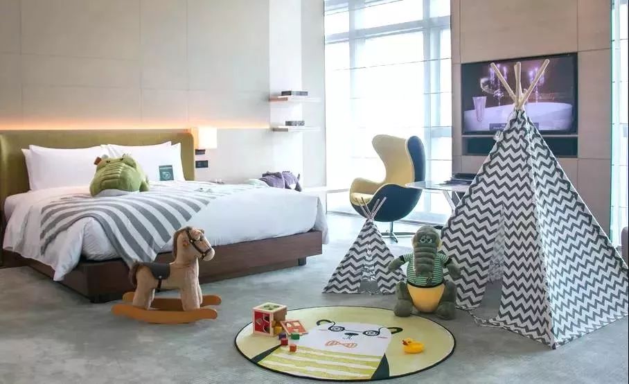 索菲特酒店颜值巅峰之作,《流浪地球》男主吴京都去佛山打过卡