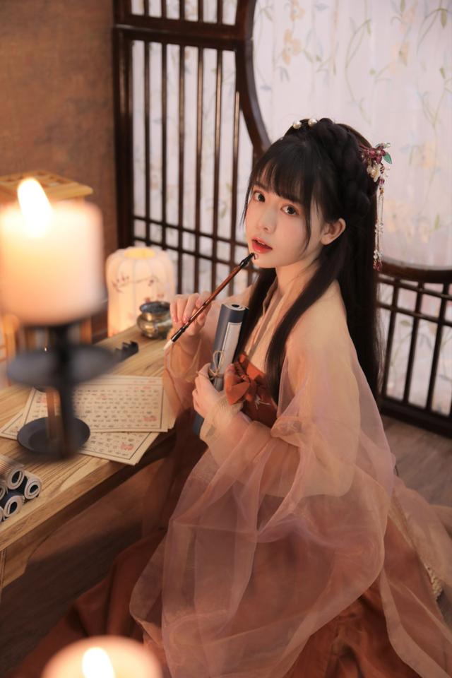 优秀作文且听风吟静待花开,优秀作文赏析青春