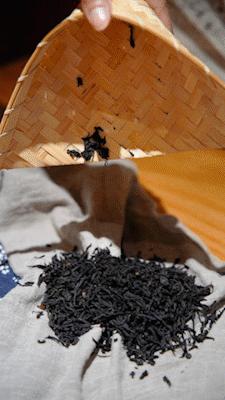 中国风与烧仙草的新潮结合，顺德这家茶饮店要排队了