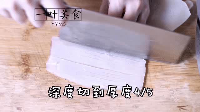 鱿鱼怎么切花刀简单不断,如何制作鱿鱼切花刀