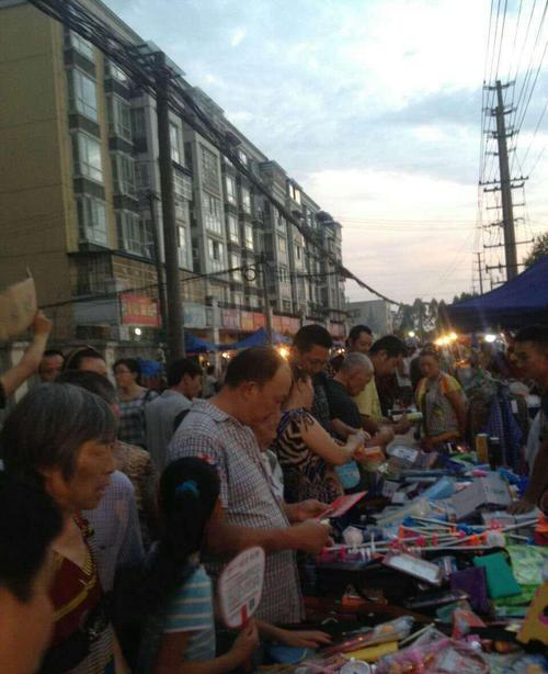 地摊十大暴利产品排行榜前十名,地摊十大暴利机器