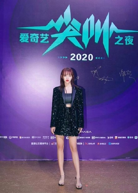 亚历山大王高跟鞋水钻粉色,亚历山大王设计高跟鞋