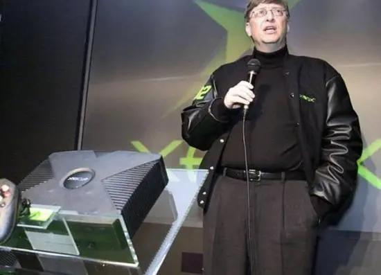 好物之走进美国丨Xbox：成不了电玩界的第一，就做手柄界的NO.1