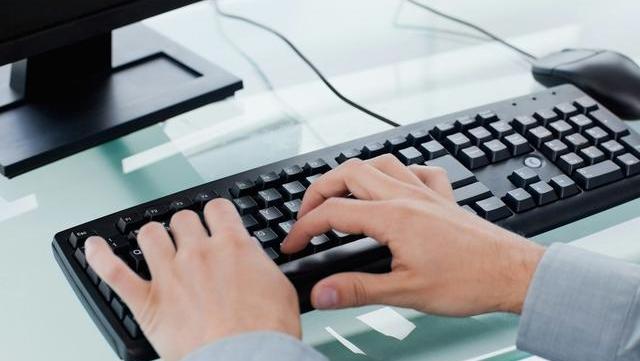 机械键盘进水失灵一般多久能恢复,电脑键盘进水后键盘失灵怎么办