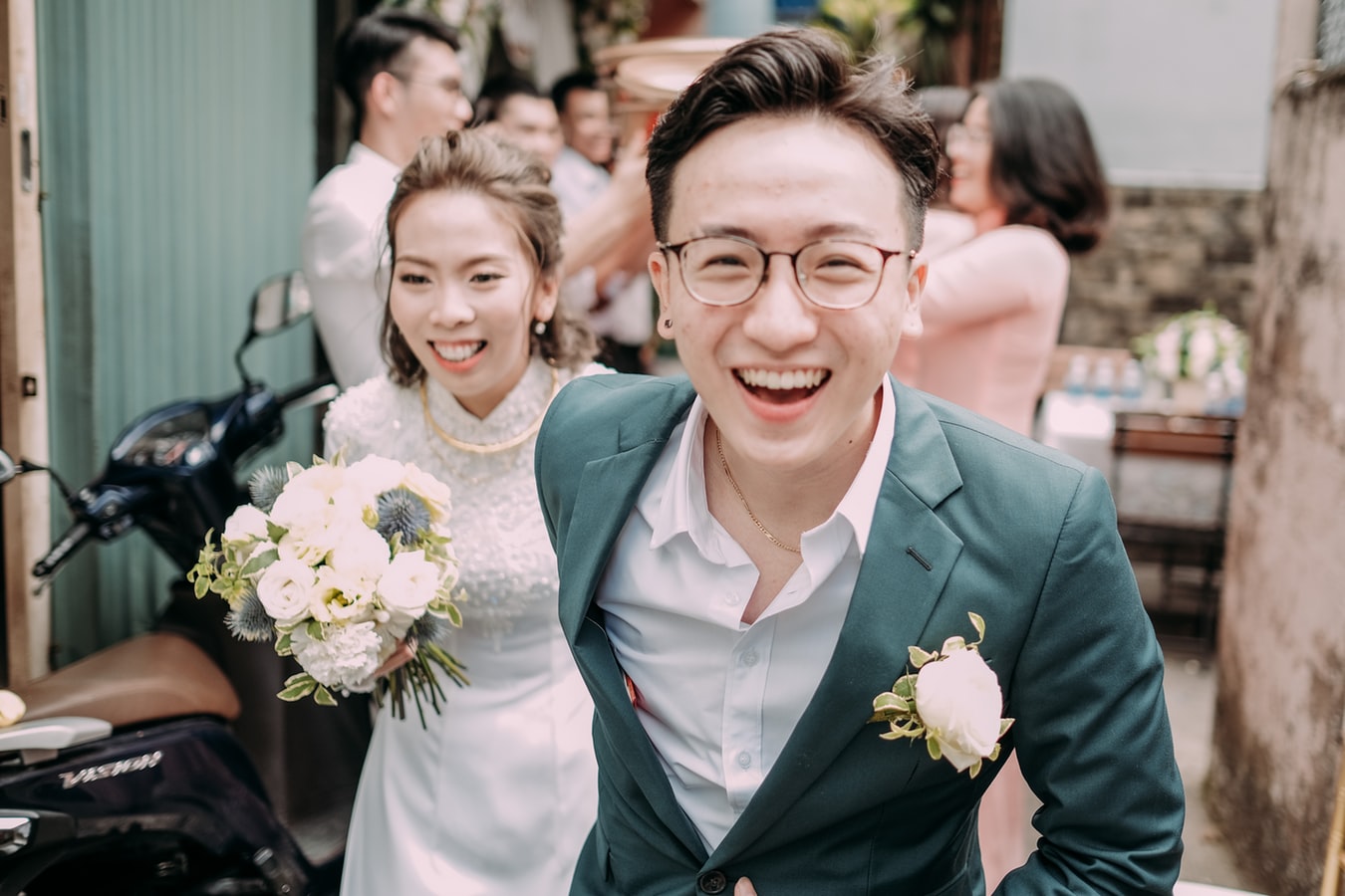 女人喜欢和你开这三种玩笑,女人喜欢对你开玩笑