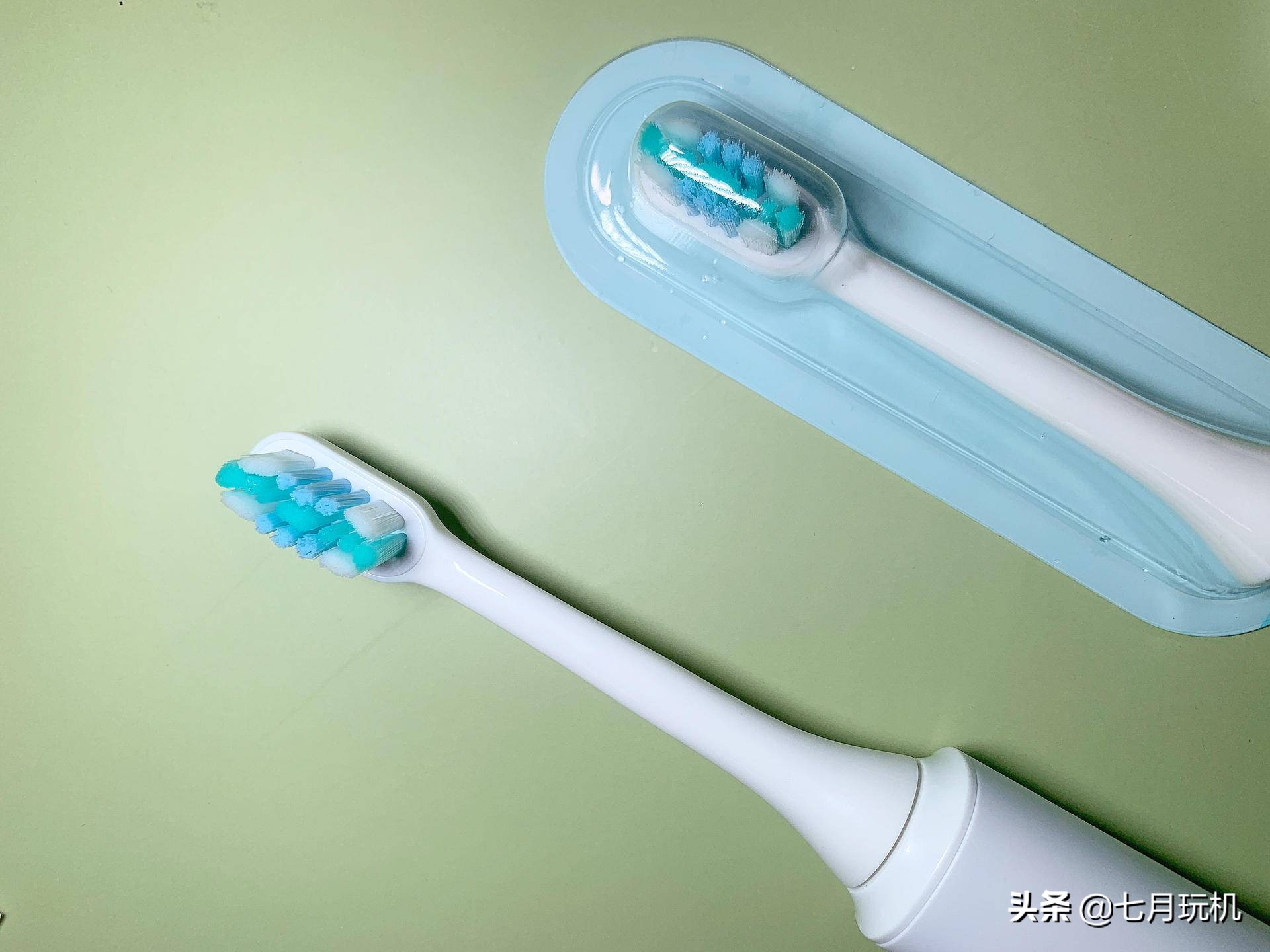 智能净白洁牙电动牙刷测评,口腔医生u型电动牙刷测评