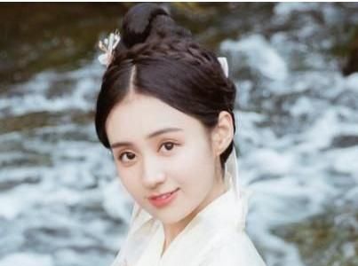 甜到蛀牙文：公主宴，九皇叔把她挤软榻上亲哭了，这一哭他宠18年