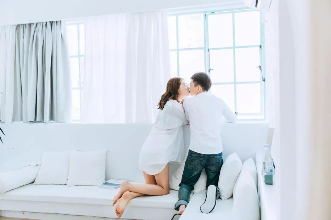 一对夫妻讲婚姻问题,美国夫妇争吵