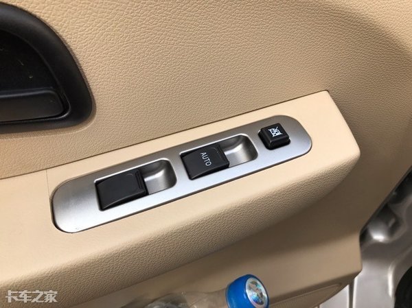 长安新豹t3微卡好还是五菱微卡好,长安新豹t3微卡是什么品牌发动机