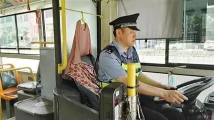 c1驾驶证上照片的要求,c1驾驶证上的照片有什么要求