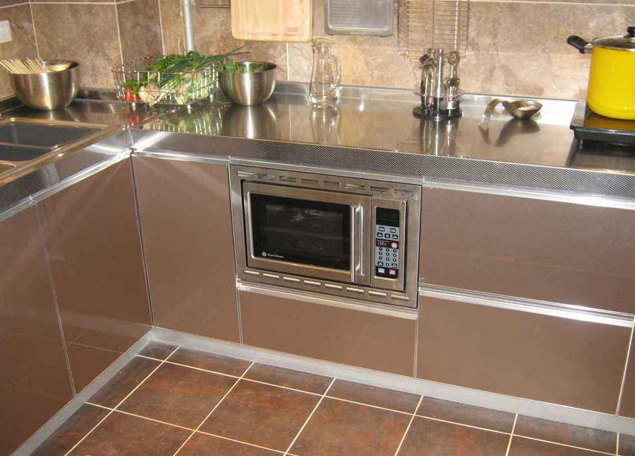 什么样的厨房适合不锈钢台面,不锈钢橱柜台面到底好不好