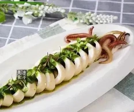 鱿鱼新吃法搭配咸蛋黄酱,鱿鱼头新吃法