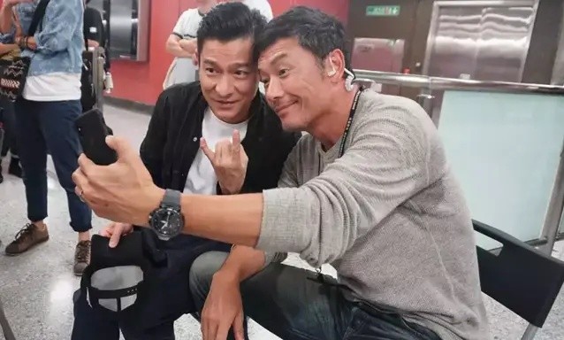 五虎将刘德华汤镇业黄日华梁朝伟,黄日华妻子离世为何让我们动容