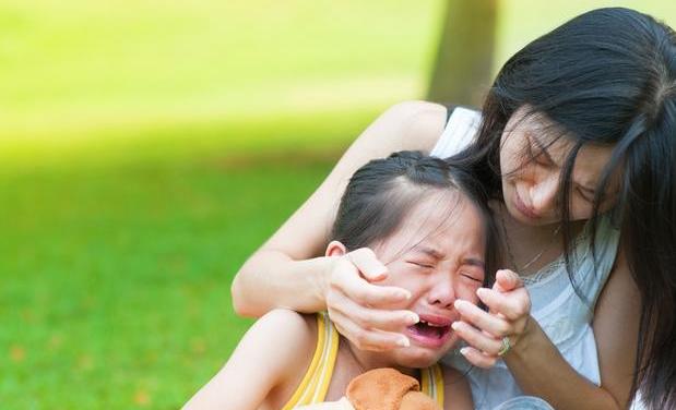 孩子一哭就忍不住发脾气,孩子一哭就忍不住吼他怎么办