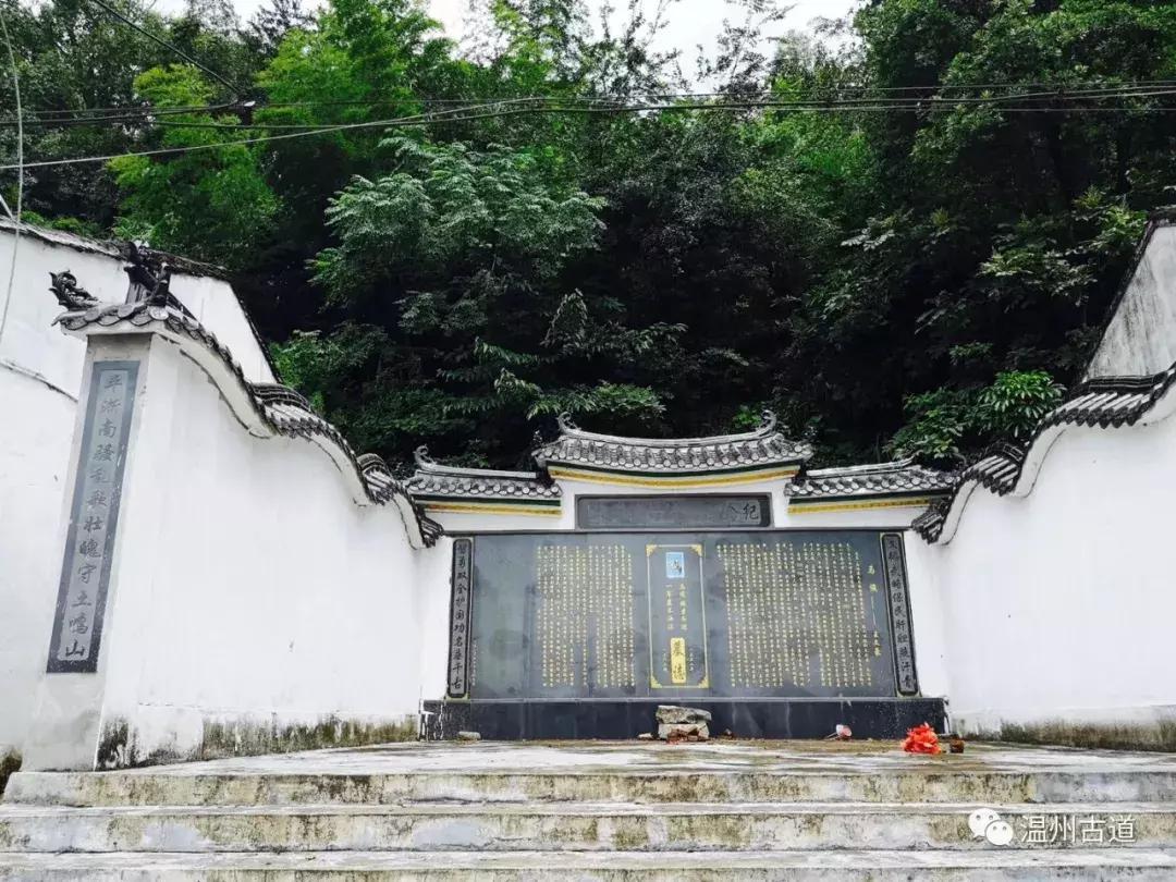 平阳鸣山古村落图片,千年古村平阳县鸣山村古城夜景