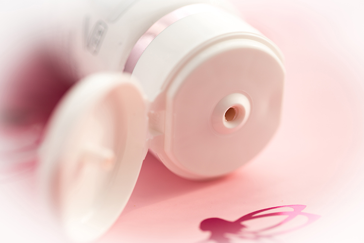 兰蔻化妆品旗舰店兰蔻粉水好用吗,兰蔻明星产品之兰蔻粉水使用测评