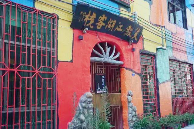 「8月」不限行，299元抢大亚湾霞涌海悦公馆观景房“赏”碧海蓝天