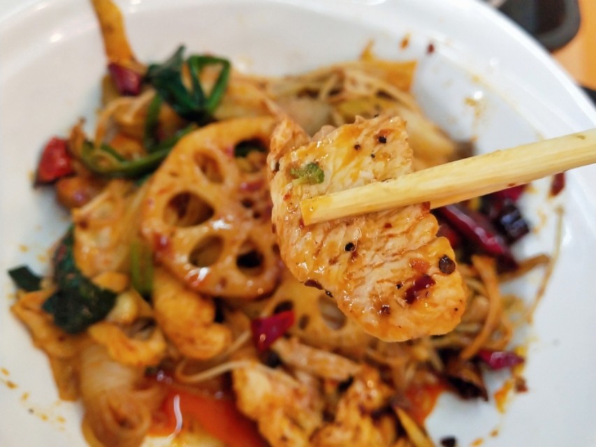 高校食堂三楼,高校食堂三杯鸡