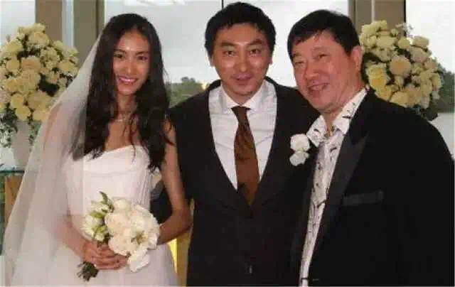 陈冠希女儿秦舒培近照,陈冠希秦舒培华谊老总