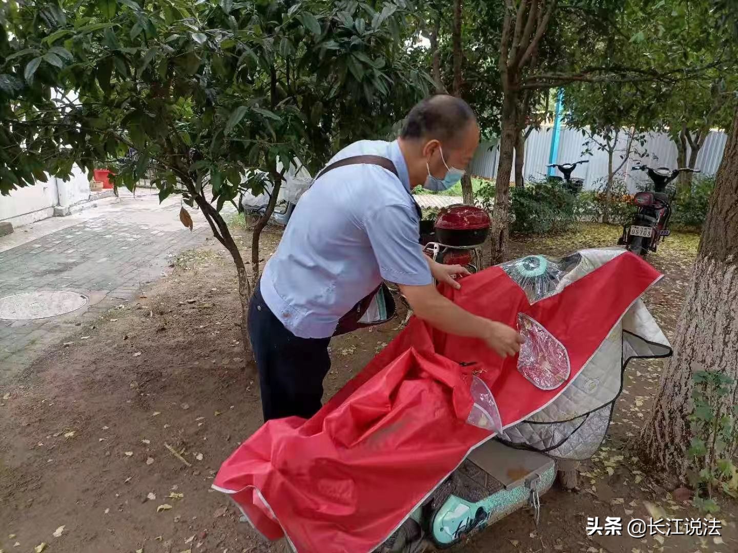 肖警官是好人吗,社区肖警官