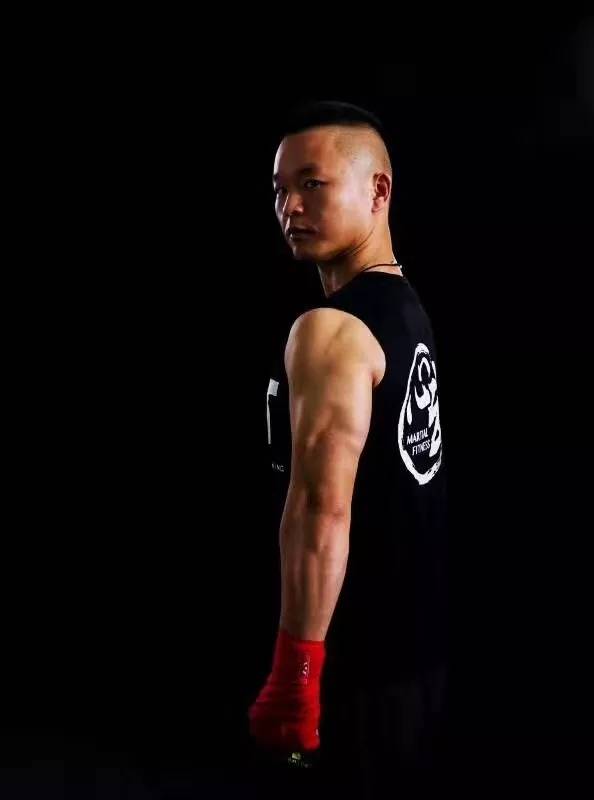 退役后坚持健身,退伍后坚持锻炼