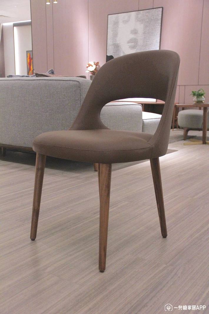 精致轻巧省空间,让你的餐厅韵味十足丨华师傅传匠实木餐桌测评