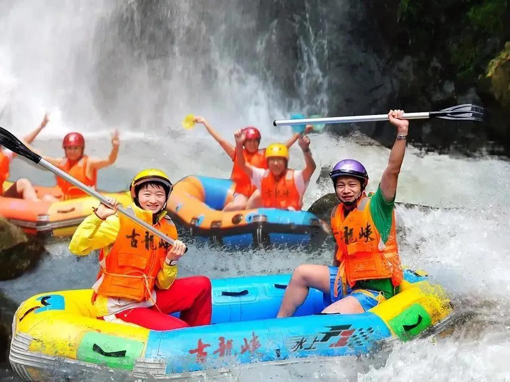 古龙峡天门悬廊灯光秀要门票吗,清远古龙峡刺激漂流