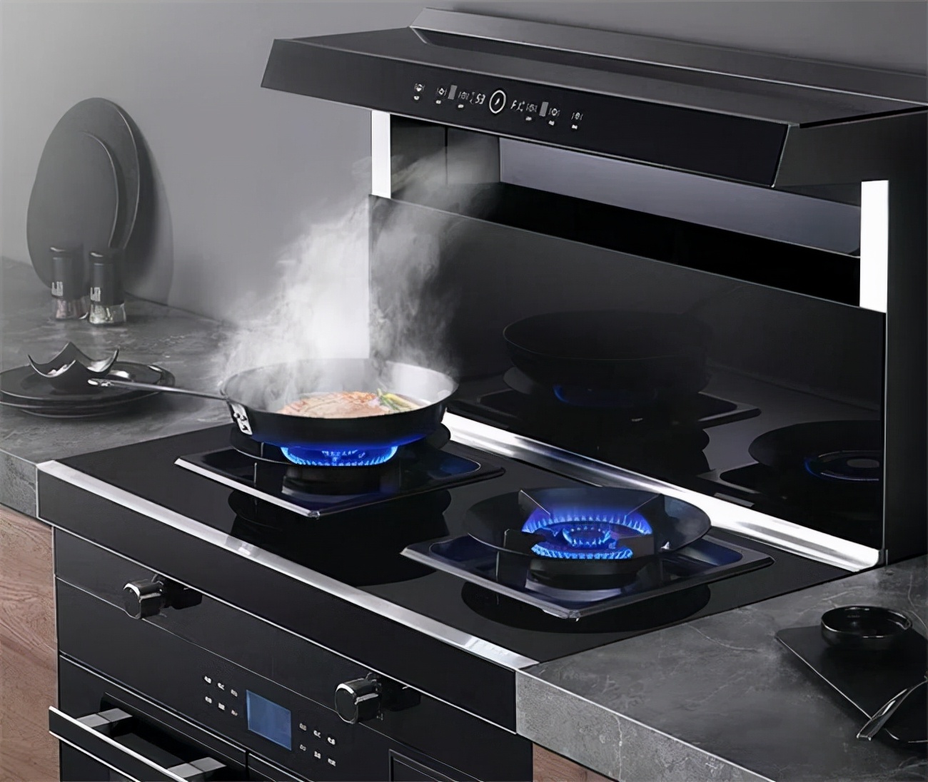 秋意重，寒色浓，欧板集成灶愿为你温暖心房