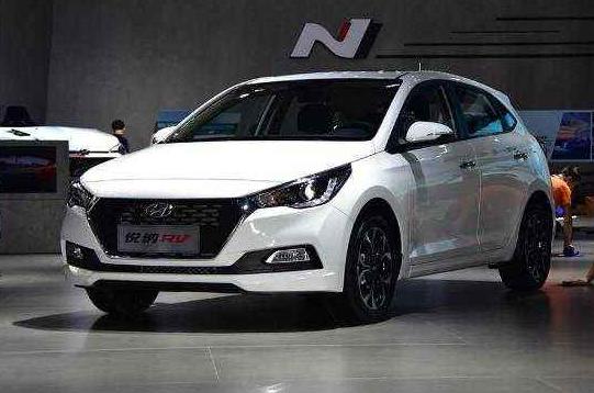 现代悦纳炫酷版手动挡,现代悦纳改内饰效果图