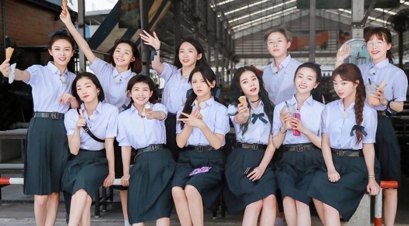 吴宣仪101制服完整版,杨超越创造101制服照