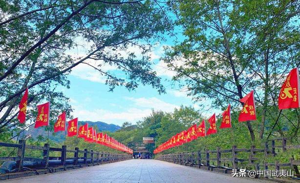 武夷山景区2019年游客量,武夷山游客爆满