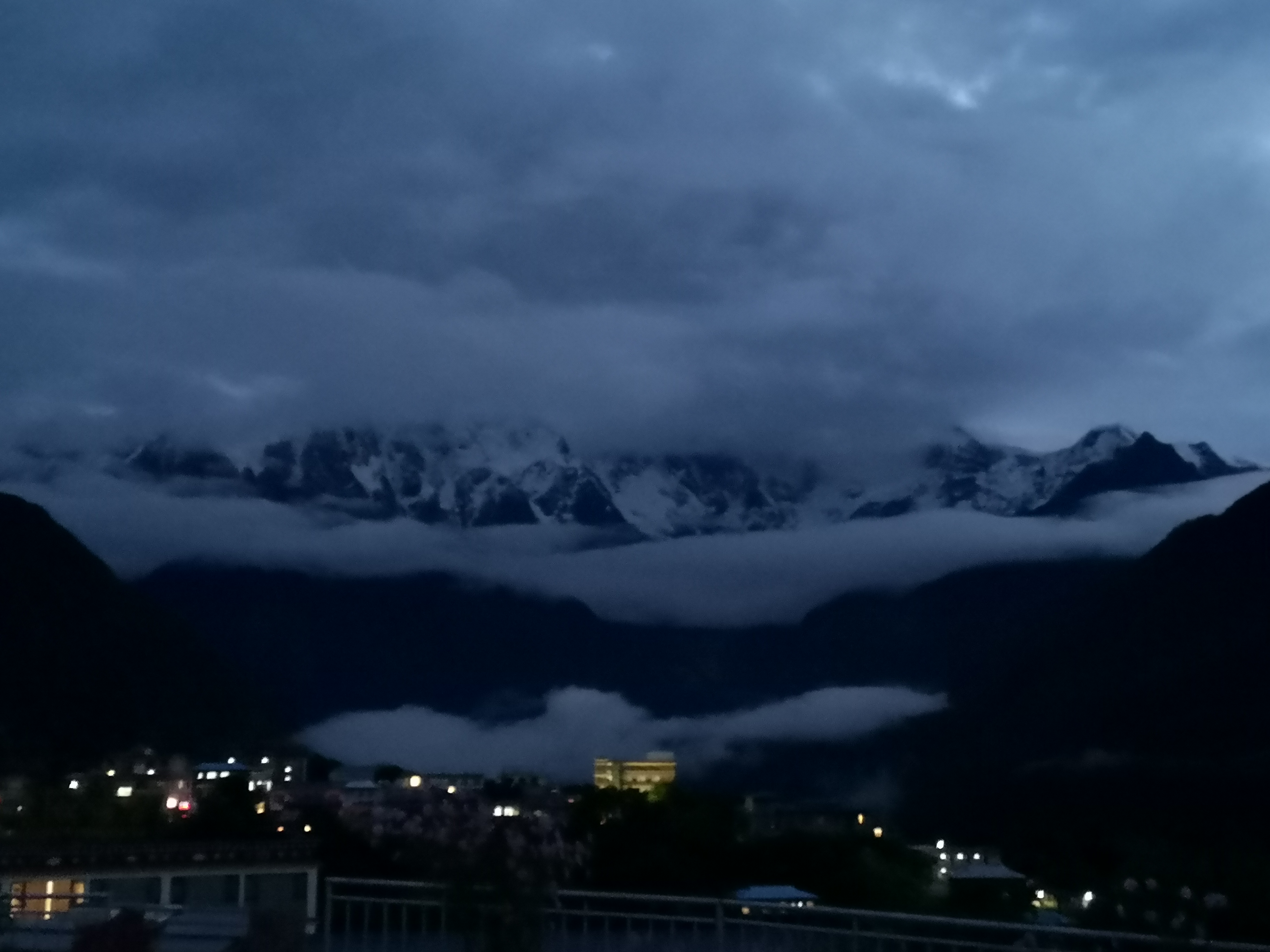 原来西藏的美景在藏西,去一趟西藏吧