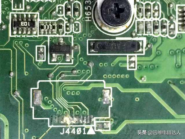 华硕笔记本电脑SATA接口不认硬盘，专业师傅移花积木，飞线秒修复