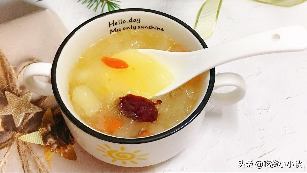 夏天银耳梨汤怎么做,夏季润肺银耳汤的做法大全