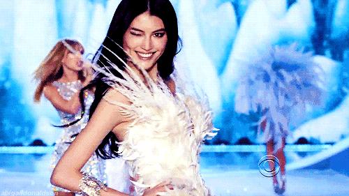 维密天使何穗来了！福建首家维密全品类店明日盛大开业