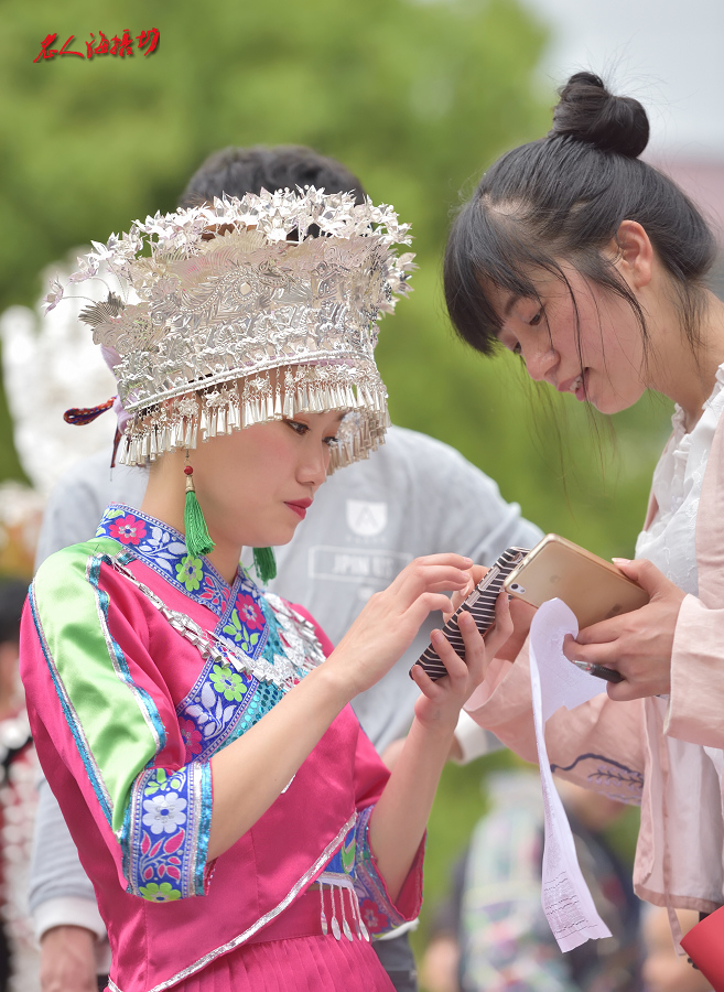 探访苗族银饰,苗族风情拨银饰