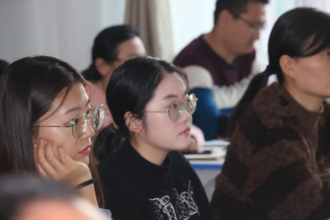 缁垮煄涔嬪０,鍏充簬婵槼甯傜豢鍩庝腑瀛︾殑瑙嗛