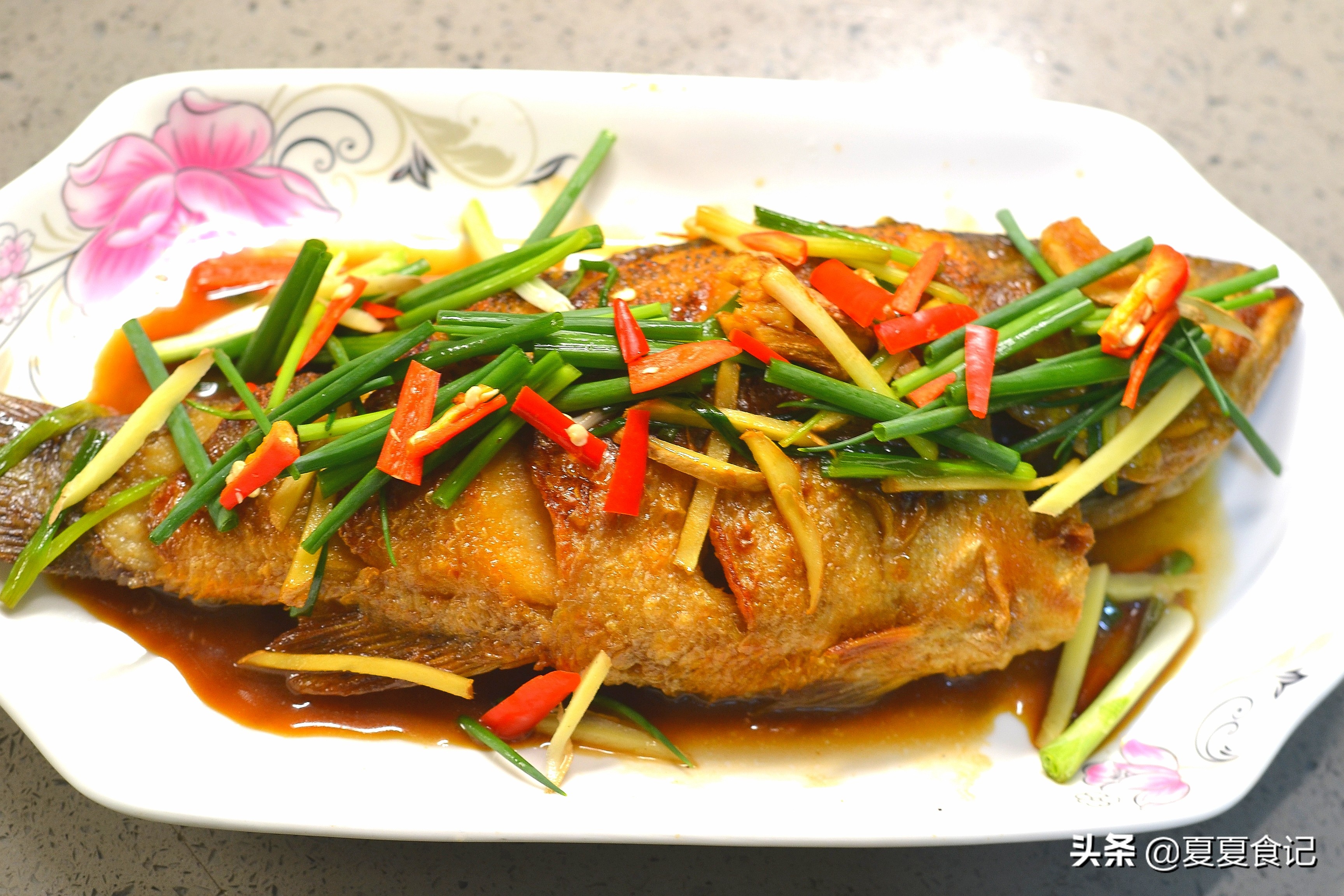 煎鱼不破皮，需掌握这3个小技巧，鱼不破皮，还焦香入味