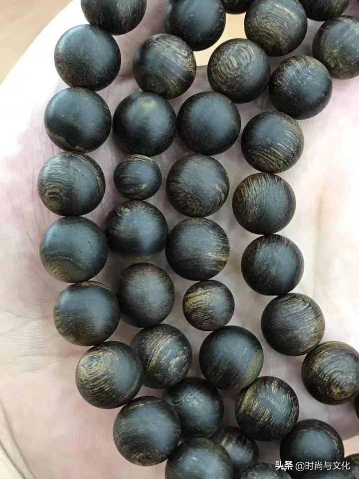 伍佰艺沉香真假鉴别,沉香手串鉴别真假沉香