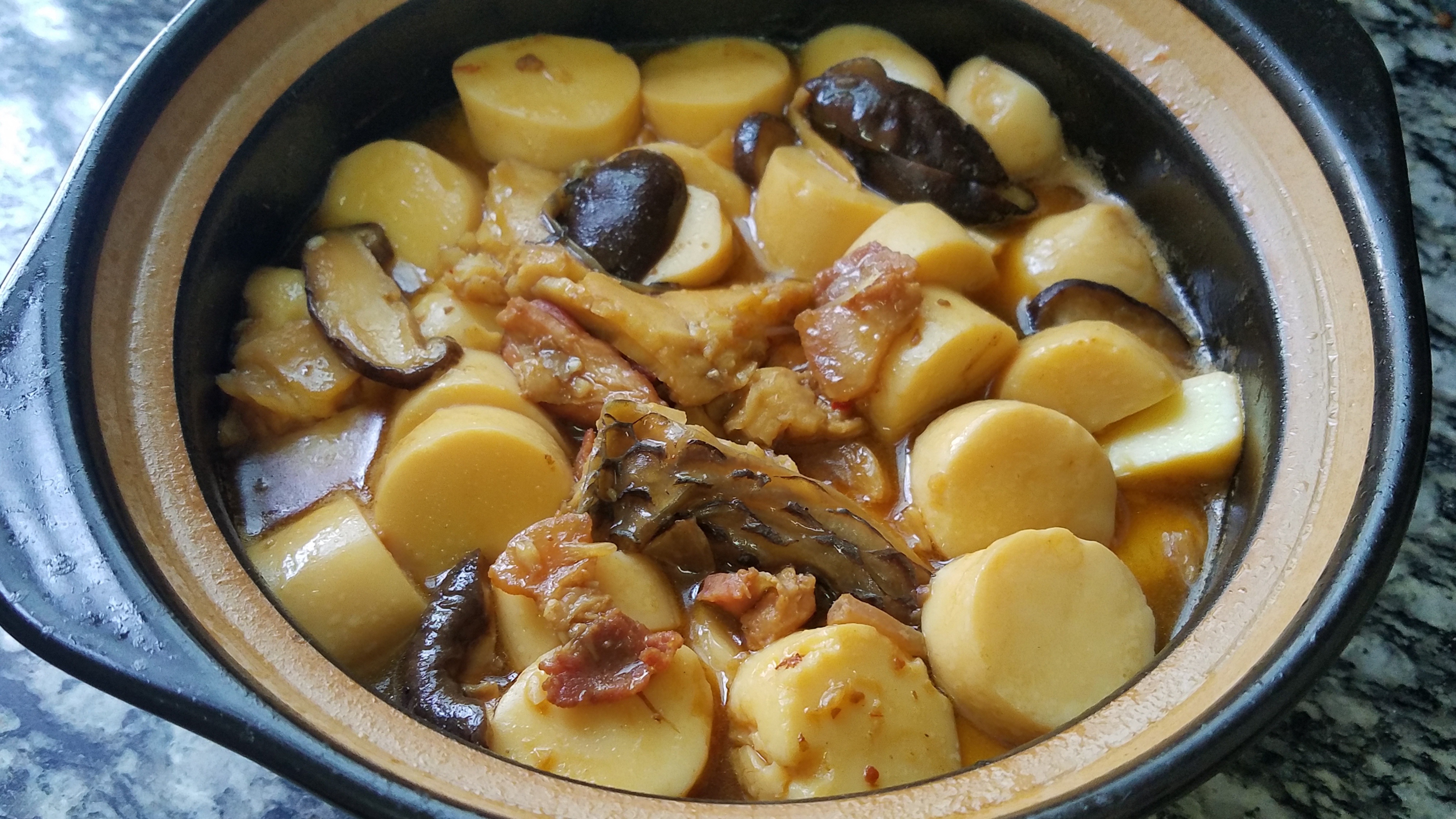 怎么炖鱼豆腐好吃又简单家常做法,江苏连云港豆腐炖鱼的家常做法