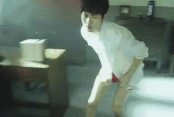 只要膀胱不炸裂，我憋着尿能把这套题做满分