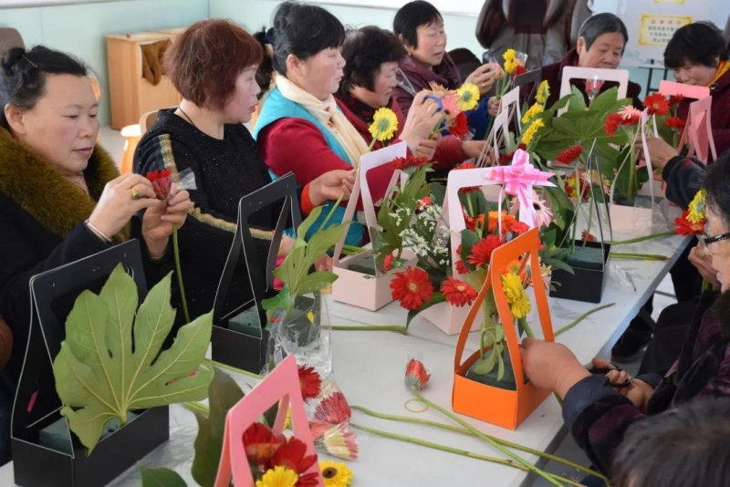 久居城市就会向往乡村的田园生活,向往的田园生活的感悟