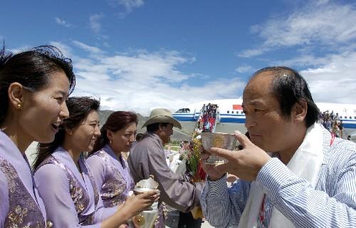 你把锋芒直插苍穹：高原“精灵”青稞的风采（原创）