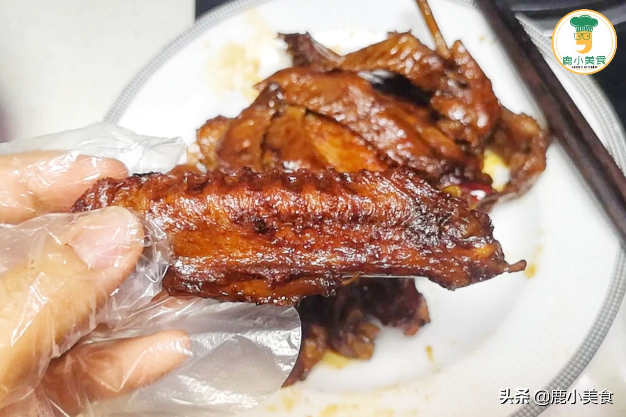 做周黑鸭成袋的卤料,周黑鸭卤汤怎么做素菜好吃