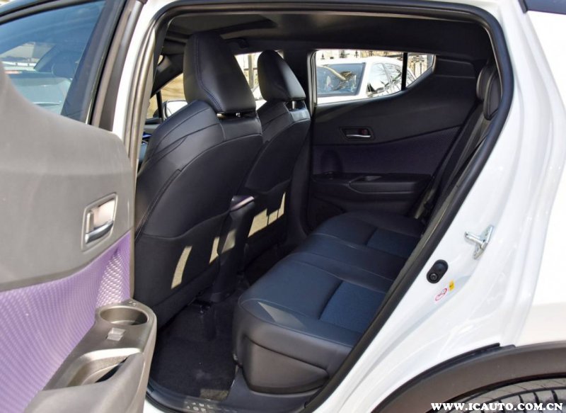 丰田chr和chr双擎哪个值得买,丰田chr和丰田chrev有什么区别