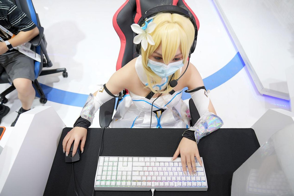 CJ现场直击SG小姐姐都赞不绝口的CherryMX游戏外设