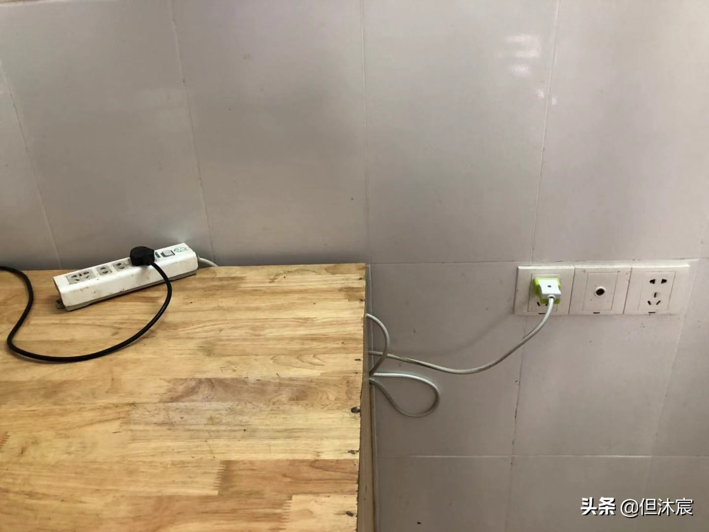 家里明装插座太少怎么改装,装修完感觉插座不够用