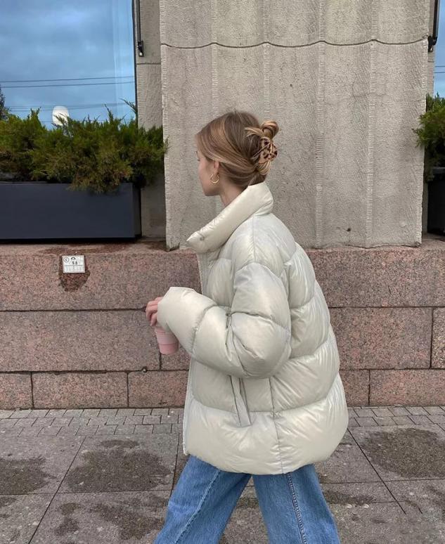 羽绒服杨幂2020同款,杨幂冬季羽绒服最新穿搭