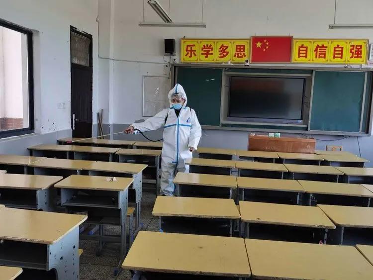 @亲爱的浠水思源学子：疫散花开，等你回来！